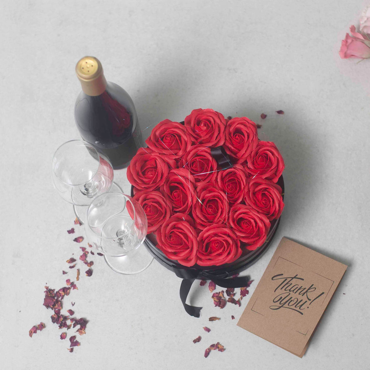 Zeepbloemen Geschenkboeket – 14 Rode Rozen